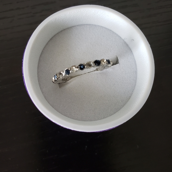 🥂🍾925 silver CZ sapphire & zirconia ring eternity band size 8 - Picture 4 of 4
